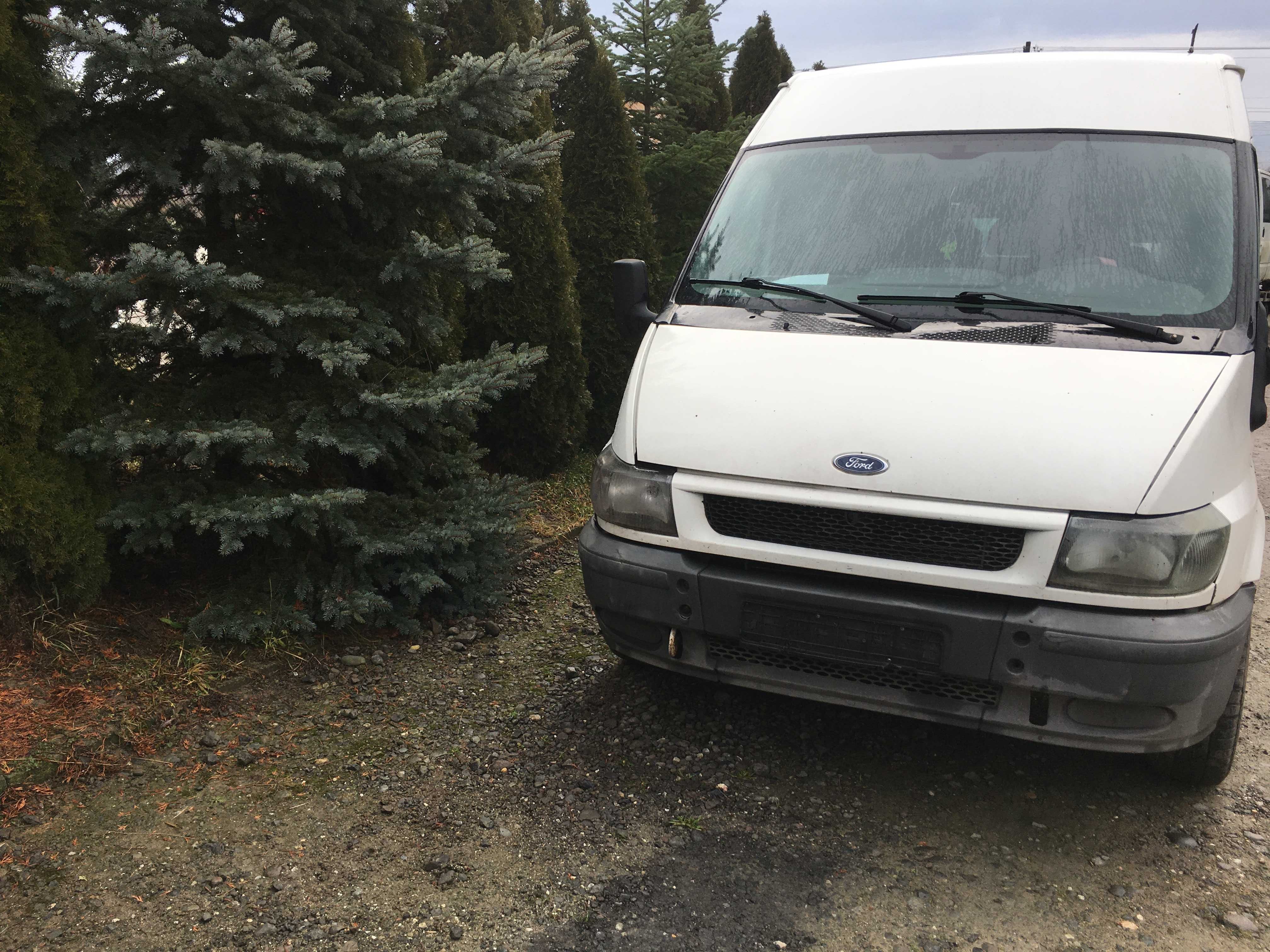 Dezmembrez-Piese Ford Transit 2.4 TDDI,D4FA 88KW 2001 8 Persoane.