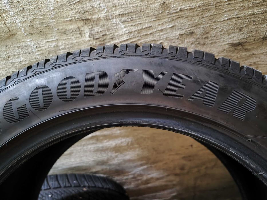 Зимни Гуми Good&Year 285/45/R20 UltraGrip 8 Performance