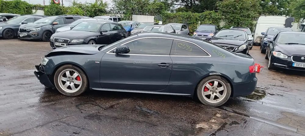 Dezmembrari / Dezmembrez Audi A5 3.0 CCWA cutie viteze MSC cod culoare LZ7H