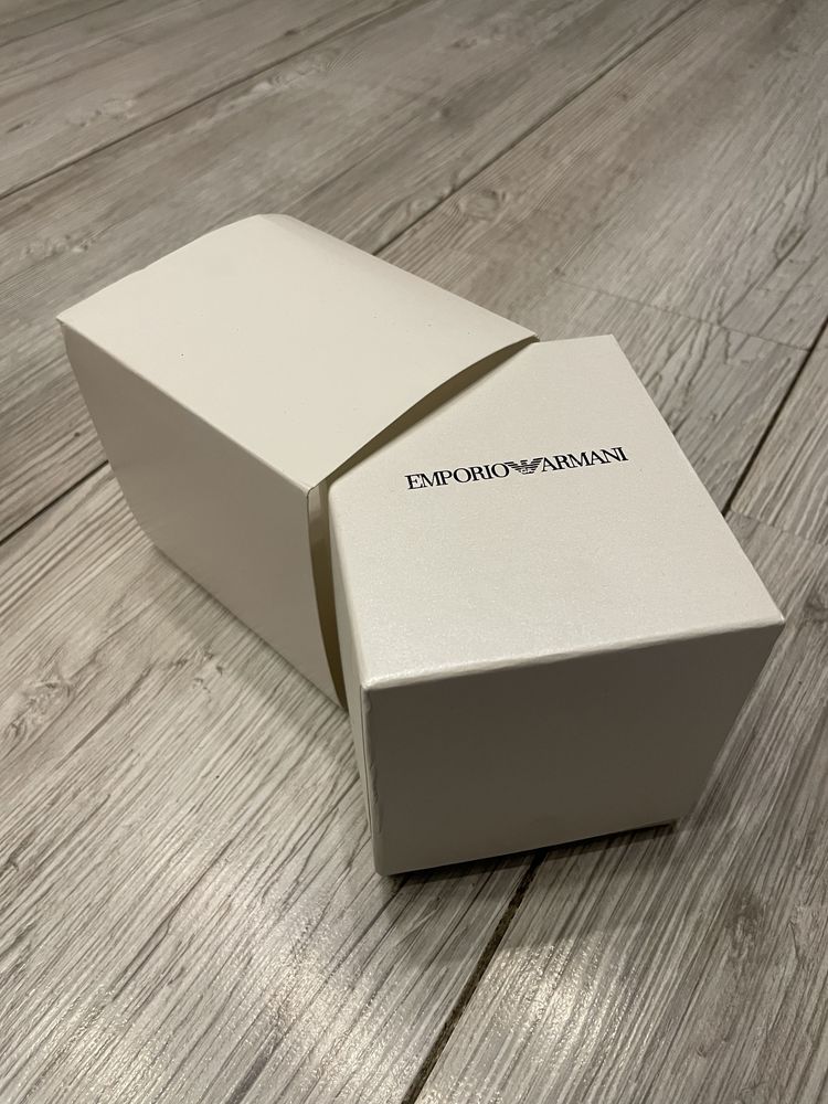 Часовник Emporio Armani