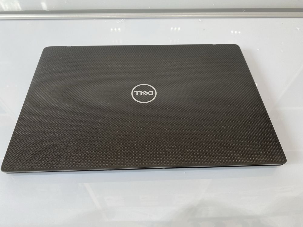 Dell Carbon core i5 8 gen