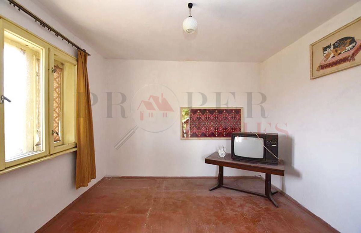 Продажба Къща гр. Свищов - с. Горна Студена 130m²
