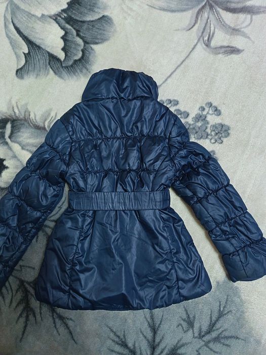 Куртка на девочку на 4-5 лет, рост 116см