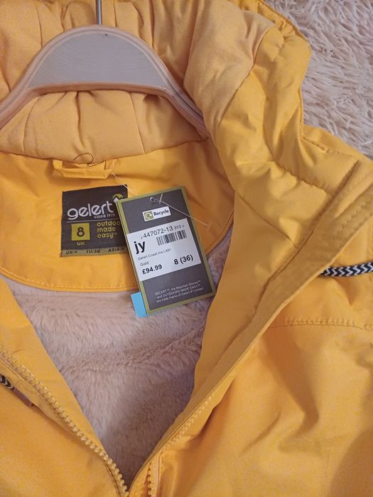 Vând geaca dama nepurtata