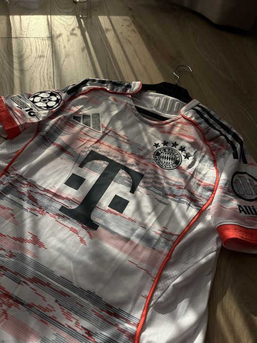 Tricou de fotbal Bayern Munchen Munich Harry Kane 9 marime M