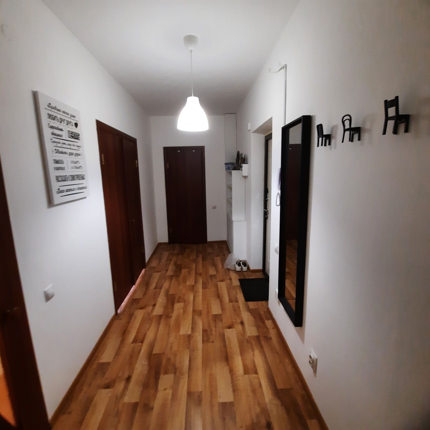 Продам упакованную  1ком.кв. в 10 мкр.
