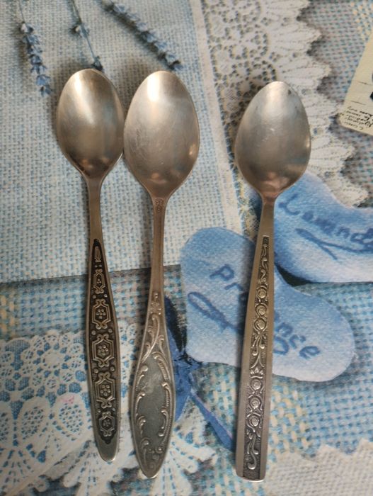 Чайные лодочки и вилки мельхиора  все по 1000