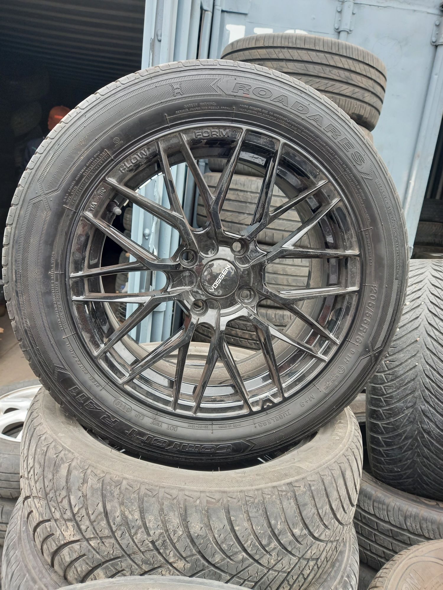 Vossen black 250$ Комплект 4 шт диск+шина Состояние идеально от Жентра