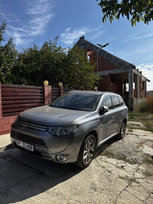 Mitsubishi Outlander PHEV