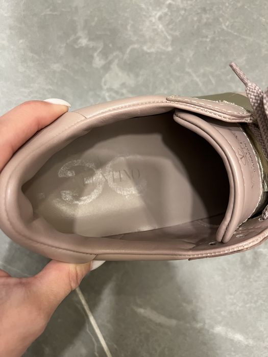 Adidași Valentino autentici