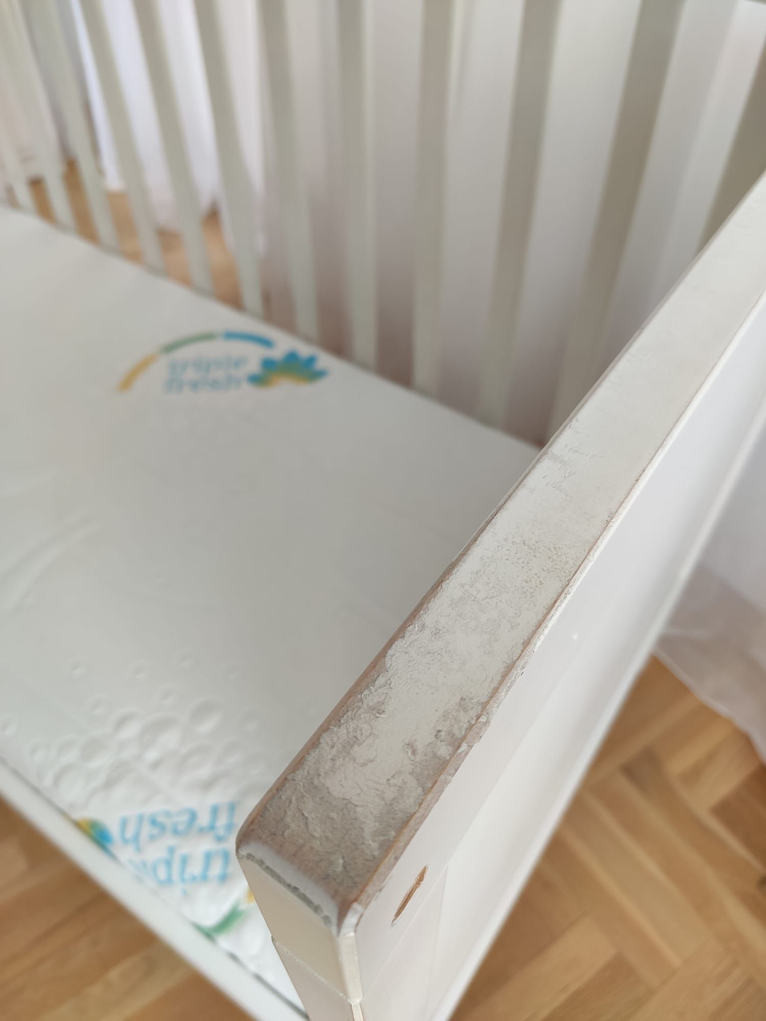 Бебешко легло IKEA  ПОДАРЪК  матрак DREAM ON и спален комплект