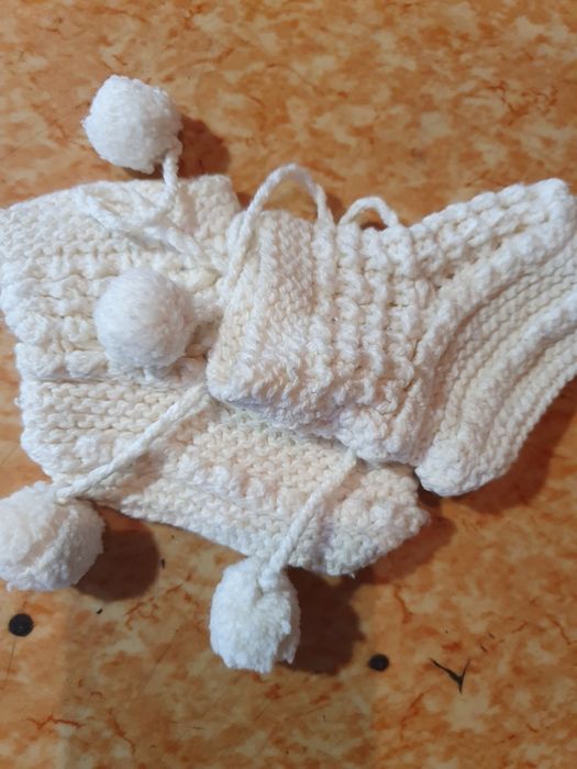 Бебешки дрешки, новички