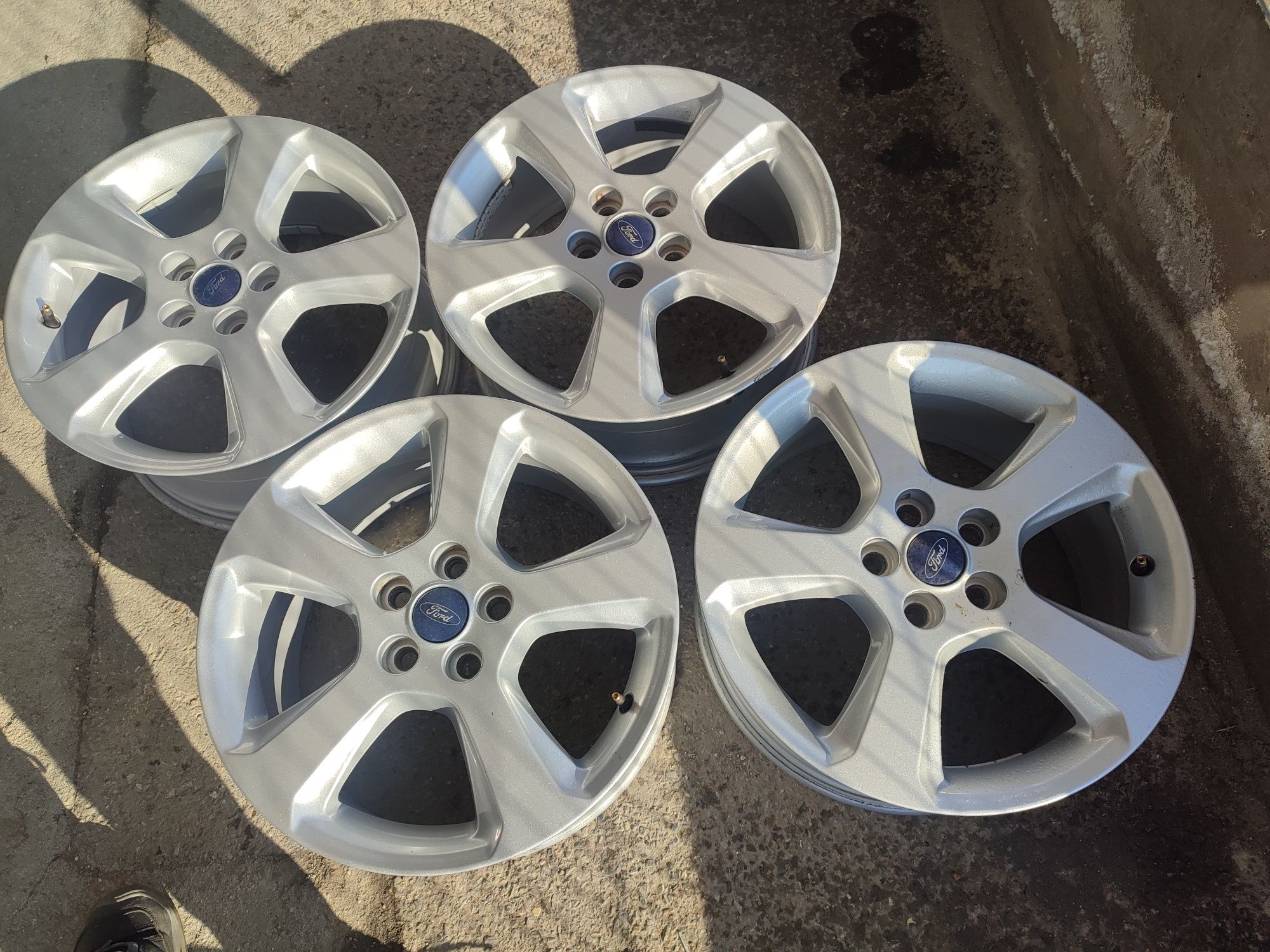 17" оригинални алуминиеви джанти за Ford Kuga...