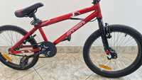 Bicicletă BMX B-twin