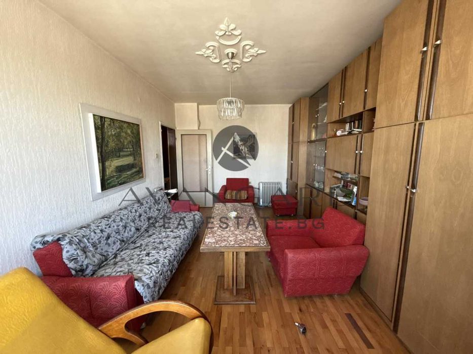 оф.24158 Тристаен обзаведен до Мол Пловдив