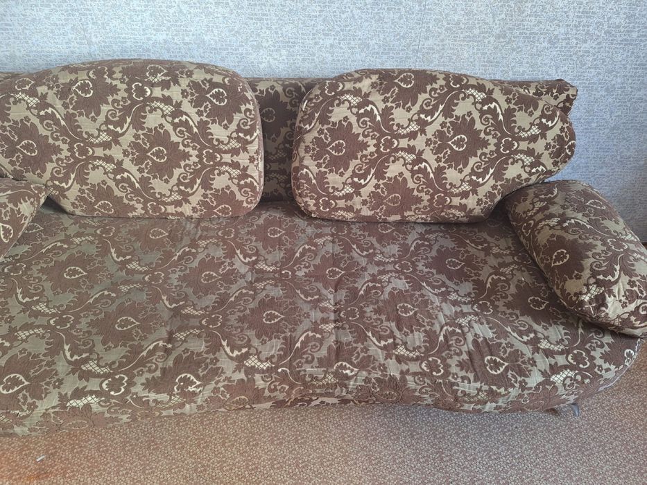 Диван , раскладной б /у