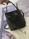 Оригинална черна чанта  Furla