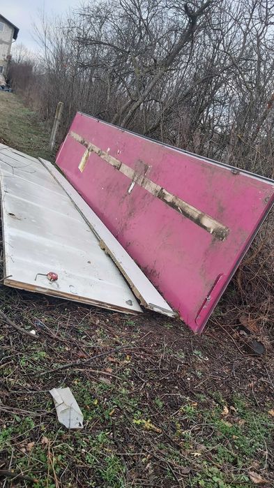 Panou Pvc si lemn laminat 2 bucati. L 7.50m