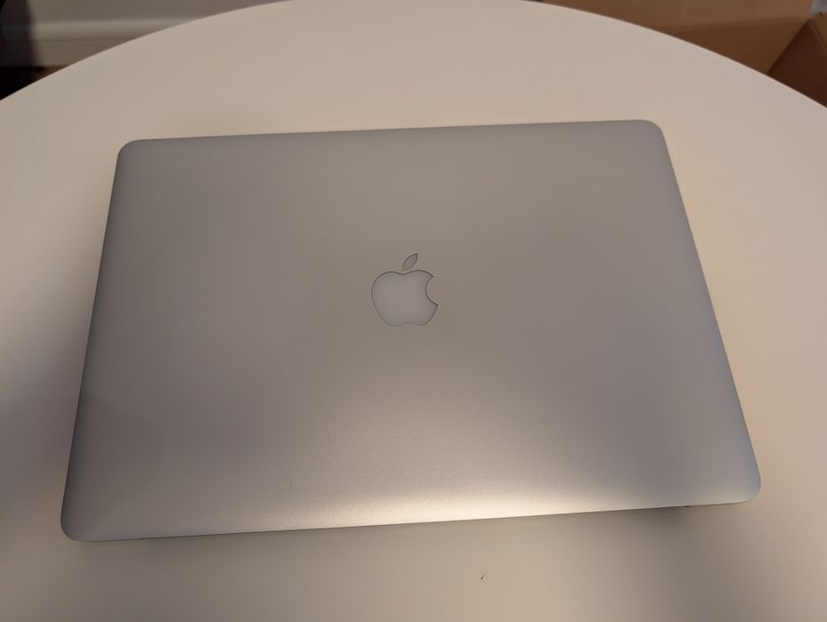 MacBook Pro Retina 15 mid 2015 16GB RAM 250GB SSD