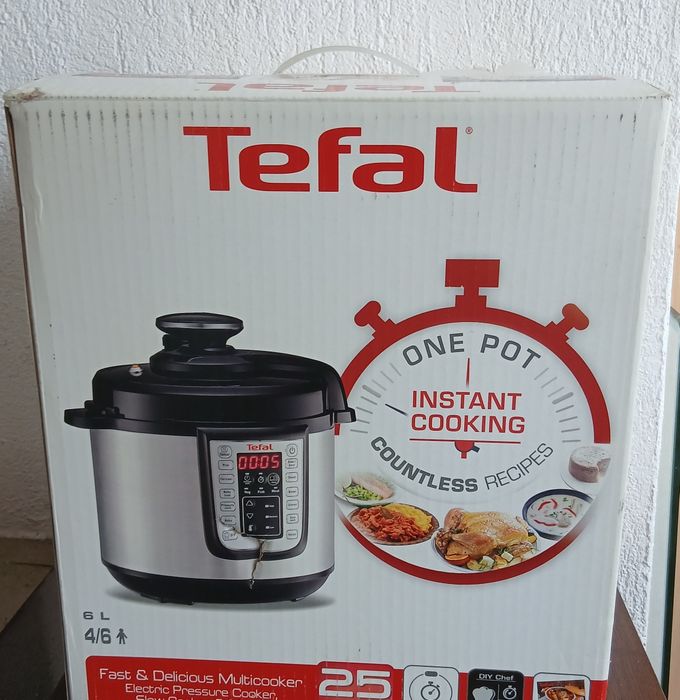 Vând oala electrică Tefal de 6L