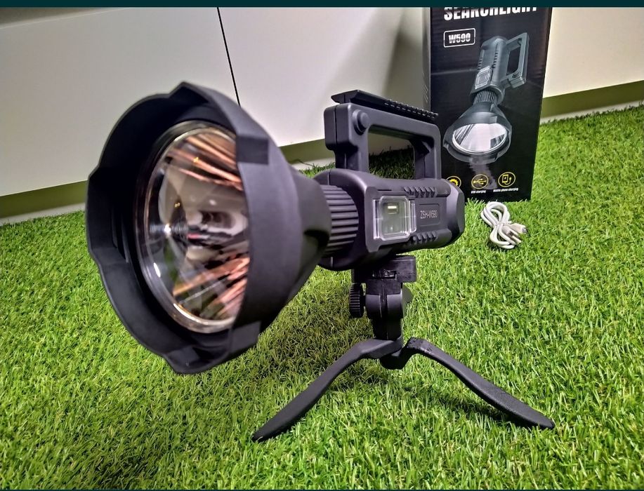 Lanterna W590 Noul Model de LED CREE P50 Camping, Pescuit, Vanatoare!