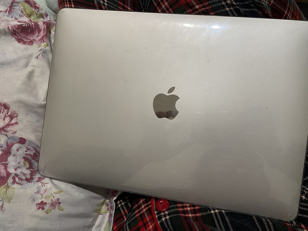 Macbook Pro 13 2020 года