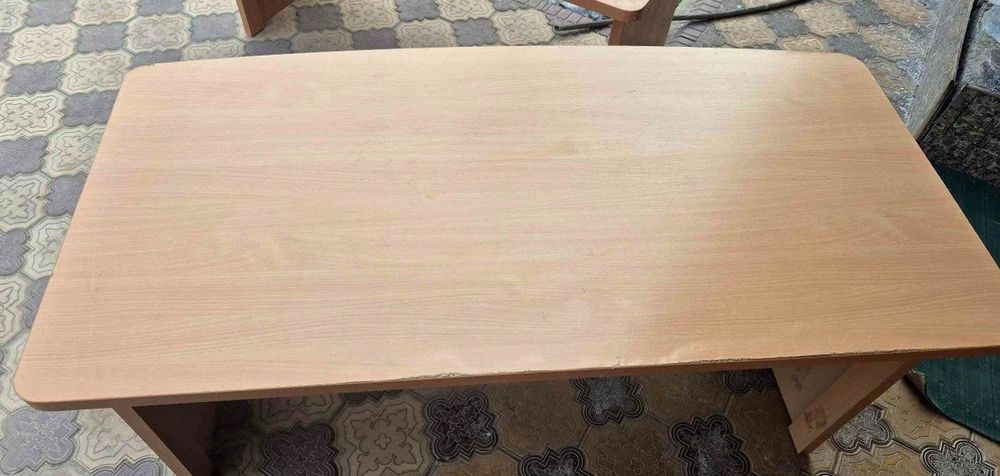 160 ga 80 Stol Sotiladi