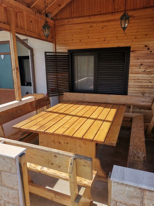 Градински комплект масив, маса и пейки