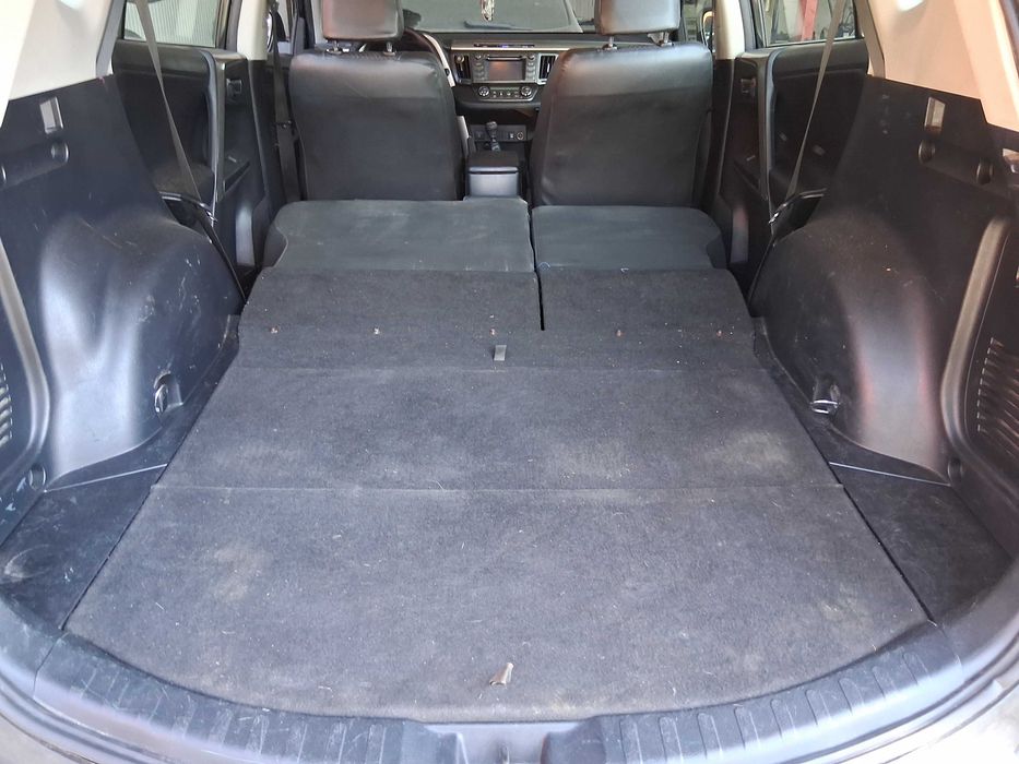SUV Toyota rav4 motor 2000cm. tracțiune față, km 348750 reali