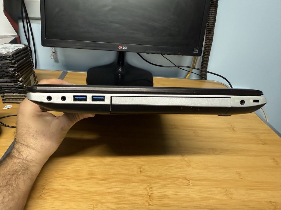 Laptop Asus N56v