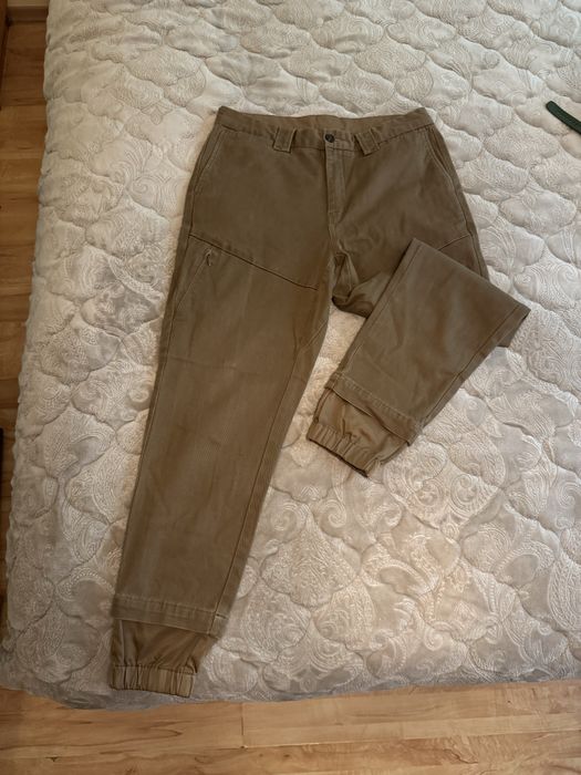 Мъжки карго панталон Moncler