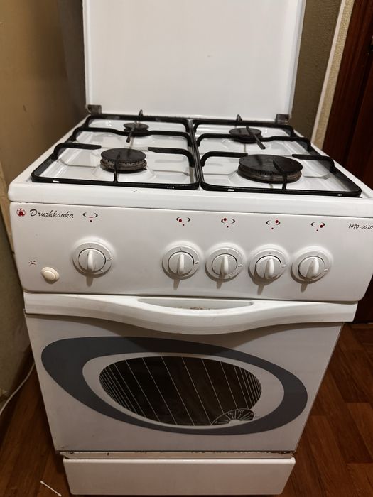 Продам газ плиту , газовую