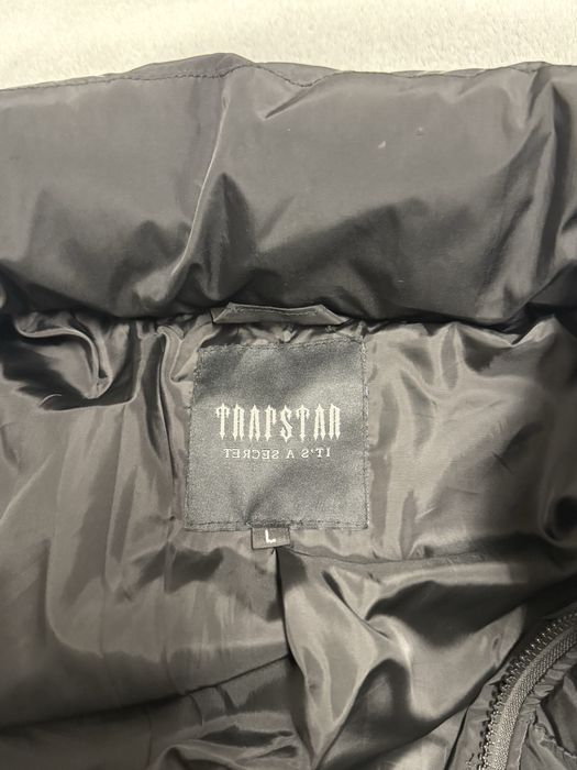 Trapstar Irongate Detachable Hooded Puffer Jacket Black