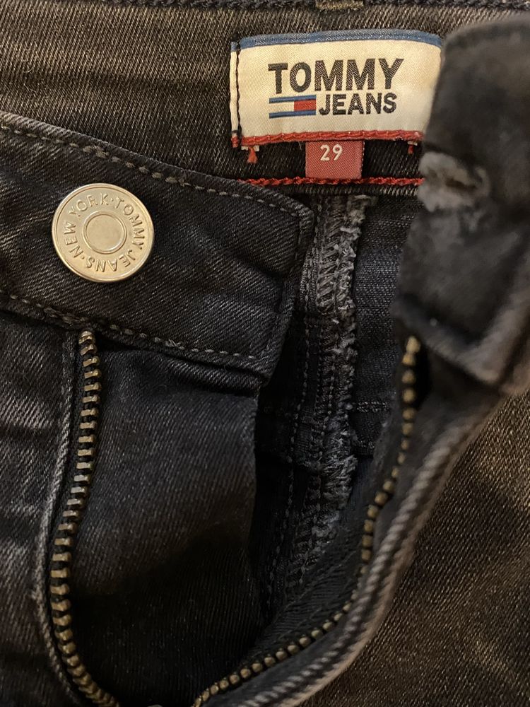 Fusta blugi Tommy Jeans 29 neagra