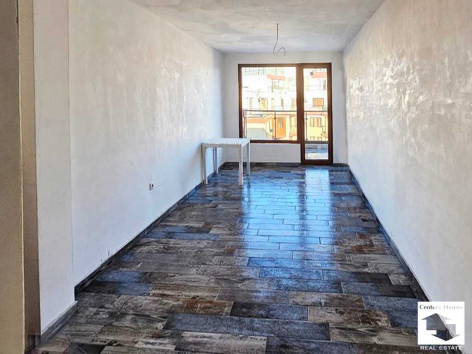 Продава се Двустаен апартамент в Велико Търново, Център - 68 кв.м за 1618 €/кв.м - Снимка #1