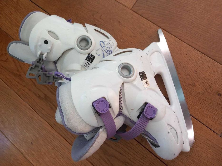 Детски регулируеми кънки за лед, размер 30-32, в отлично състояние