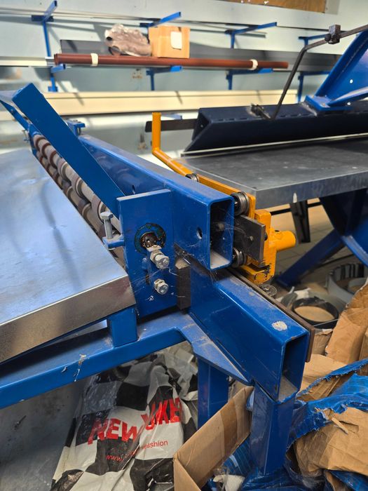 Машина за огъване на ламарина, абкант 6 м.