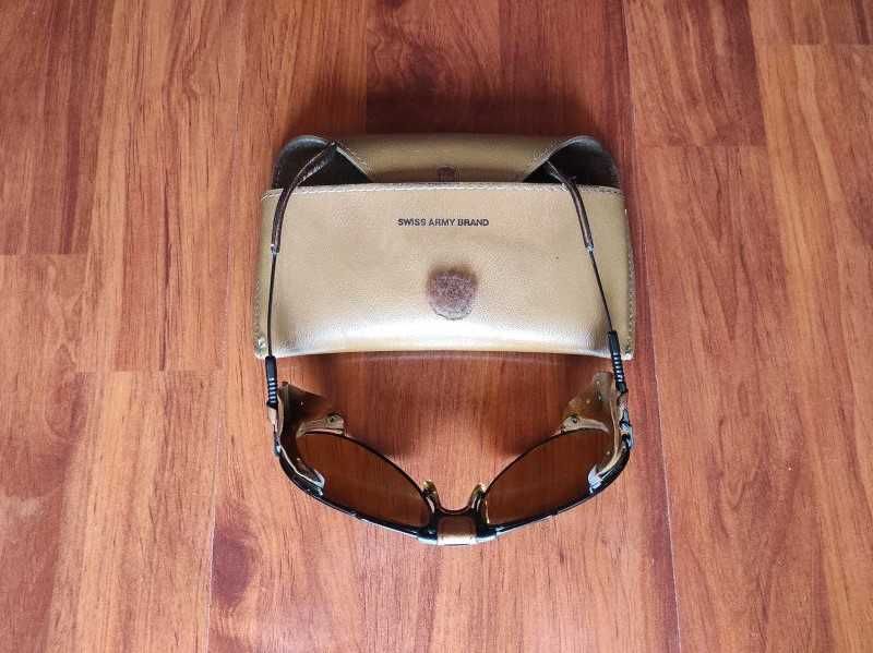 vand ochelari SWISS ARMY 4000 ( vintage anii 80 )