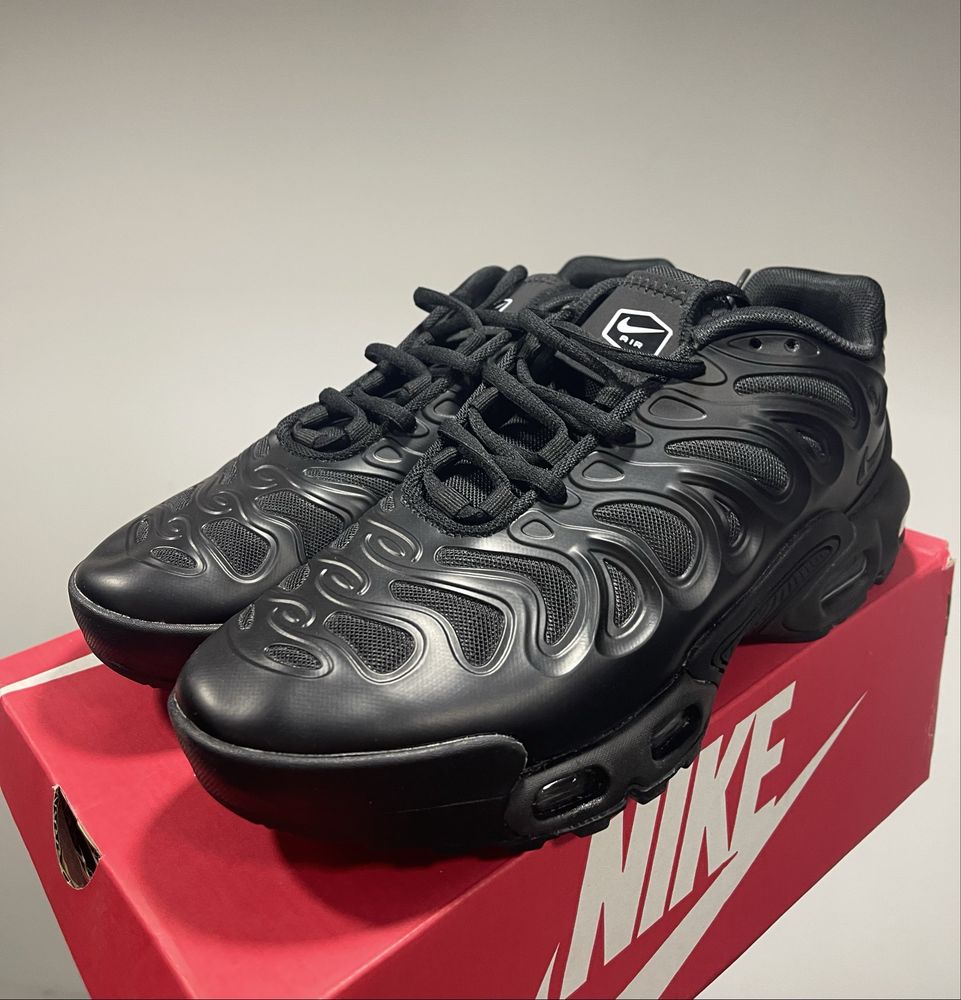 Nike Air Max Plus TN Triple Black
