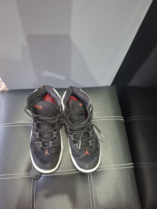 Adidasi Jordan pentru baieti