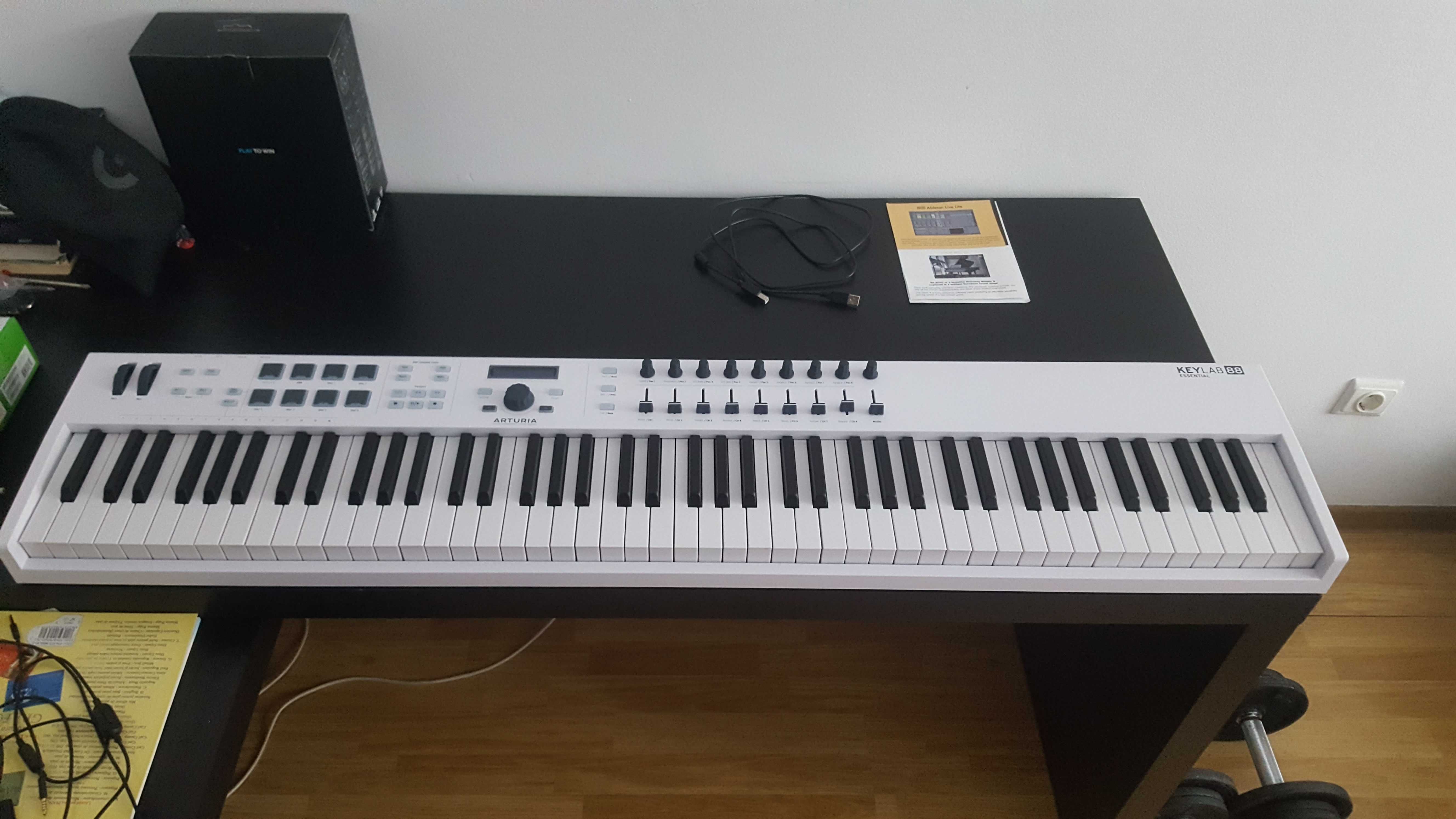 Arturia Keylab Essential 88 CLAPE CLAVIATURI MIDI