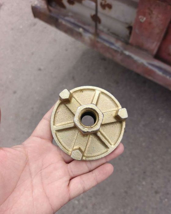 Тайрот, Замок, универсал Замок