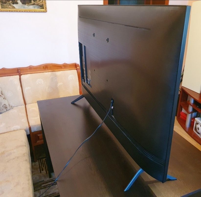 Телевизор -  Samsung 50 ИНЧА - Smart - 4K - Ultra -  HD -  LED !