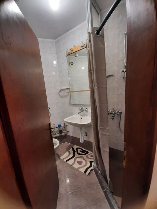 Дава се под наем Двустаен апартамент в Пловдив, Младежки Хълм - 70 кв.м за 400 € - Снимка #5