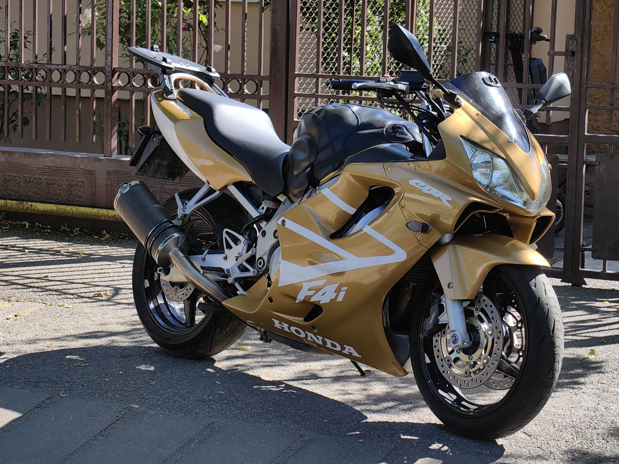 Honda CBR F4I sport touring