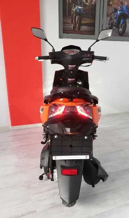 Scuter Revo 50 Daytona fara permis