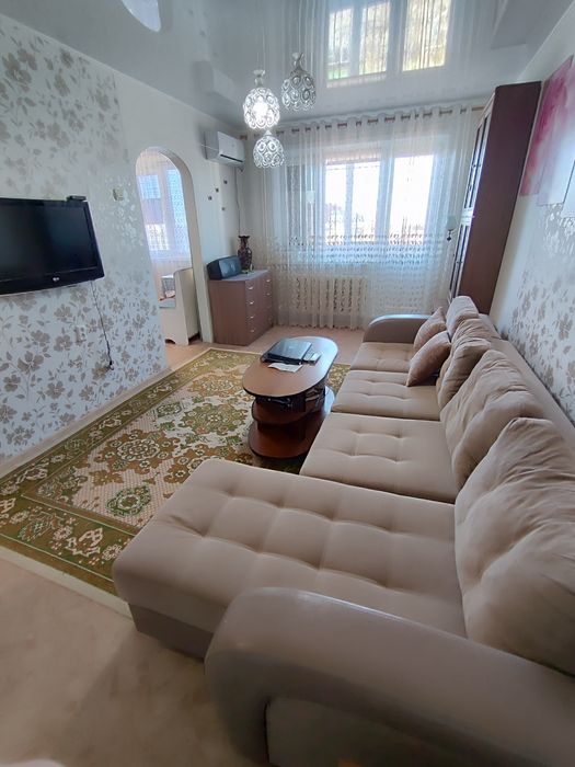 Продам 2 х комн квар. 6 мкр -48 дом, 4 этаж.