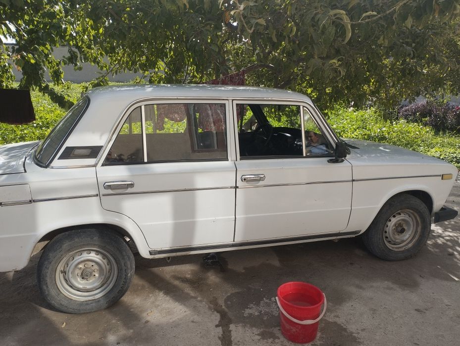 Jiguli Vaz 21 06 sotiladi