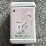 Beats Solo 4 Pink