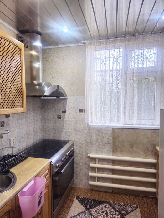 Аренда на Феруза 3-комнатная квартира с обстановкой